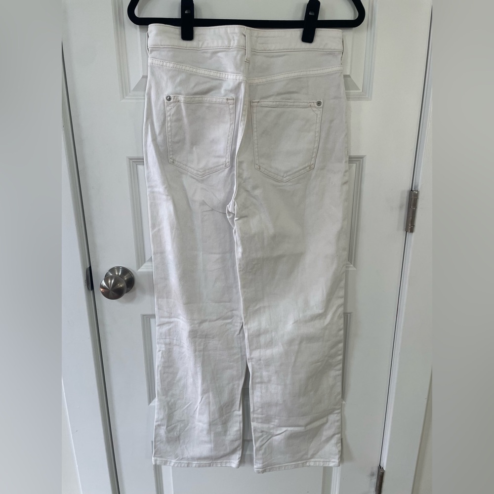 Pilcro Off-White high rise, wide leg jeans, distressed knees, size 27 - Picture 4 of 10